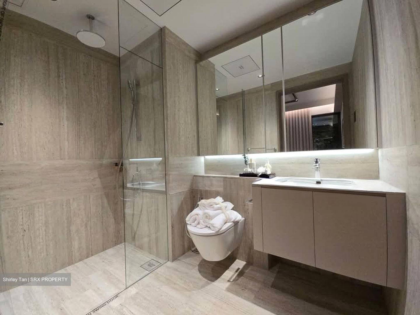 River Modern (D9), Apartment #528465401